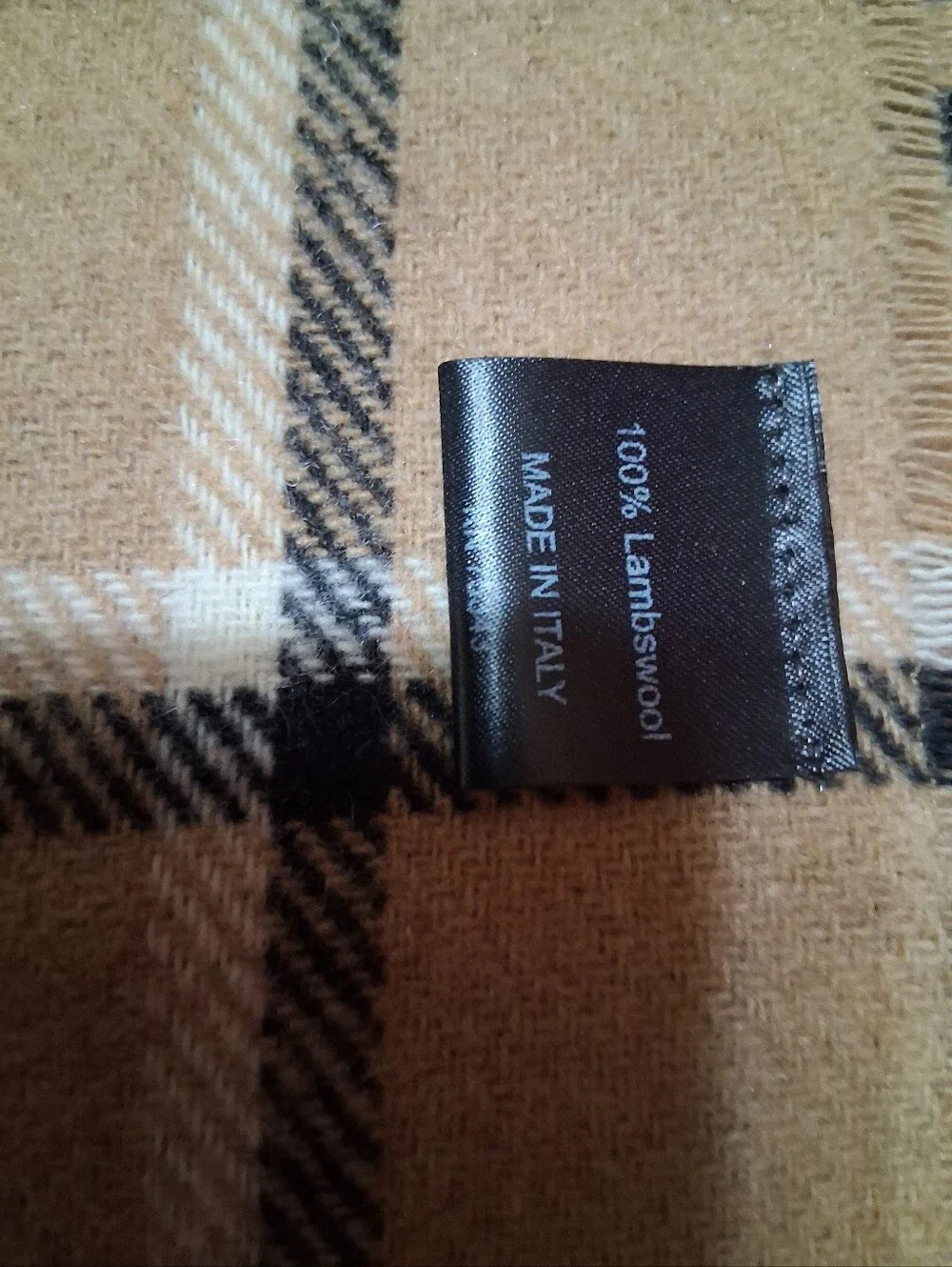 tartan plaid 100% Lambswool Italian Woollen Treasures winter neck scarf, Fringes